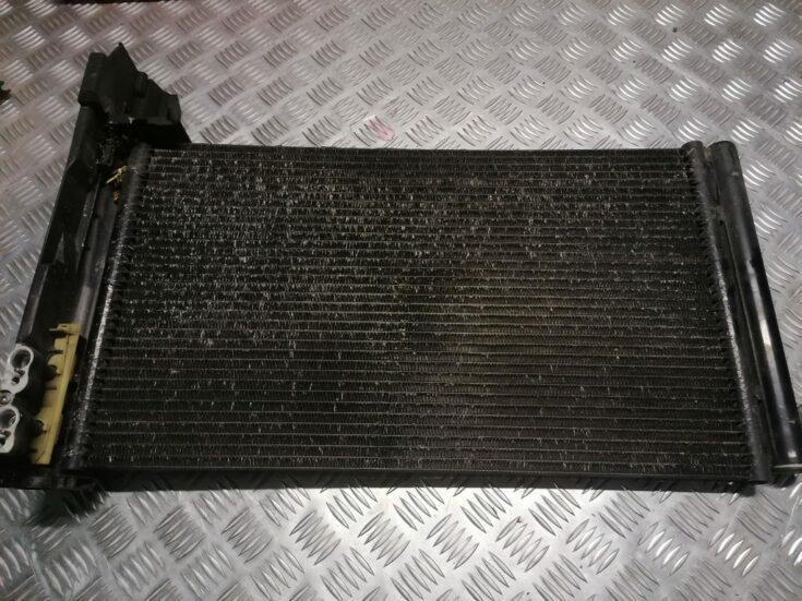 Dzesēšanas radiators priekš BMW 330D E91 2008 TOURING
