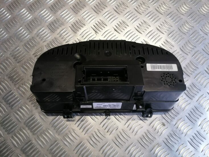 Spidometrs priekš VW TOURAN 2005