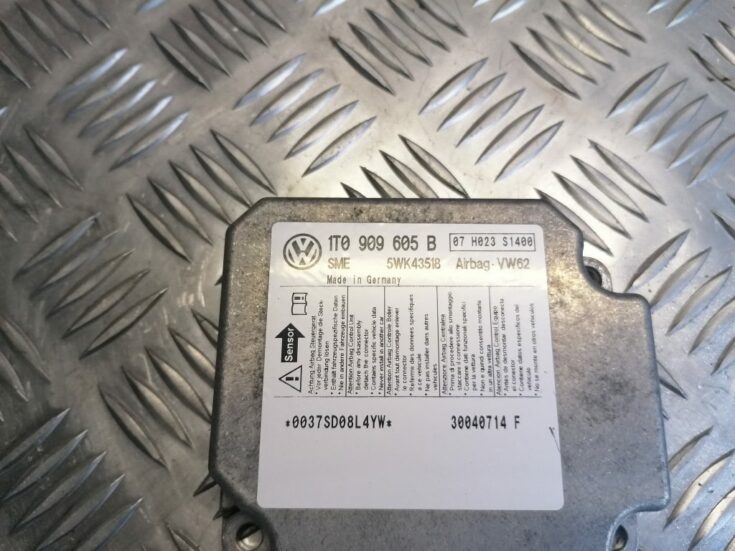 Drošības spilvena vadības bloks priekš VW TOURAN 2005