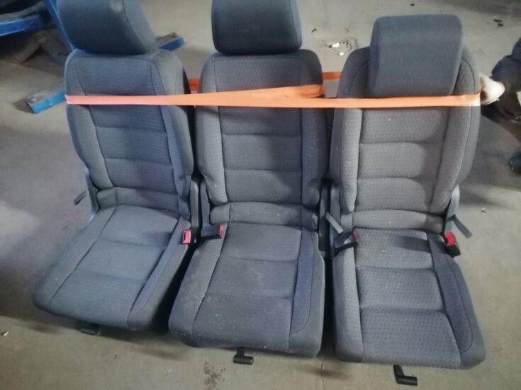 Sēdekļu komplekts priekš VW TOURAN 2005
