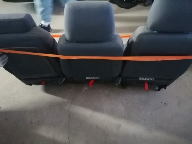 Sēdekļu komplekts priekš VW TOURAN 2005
