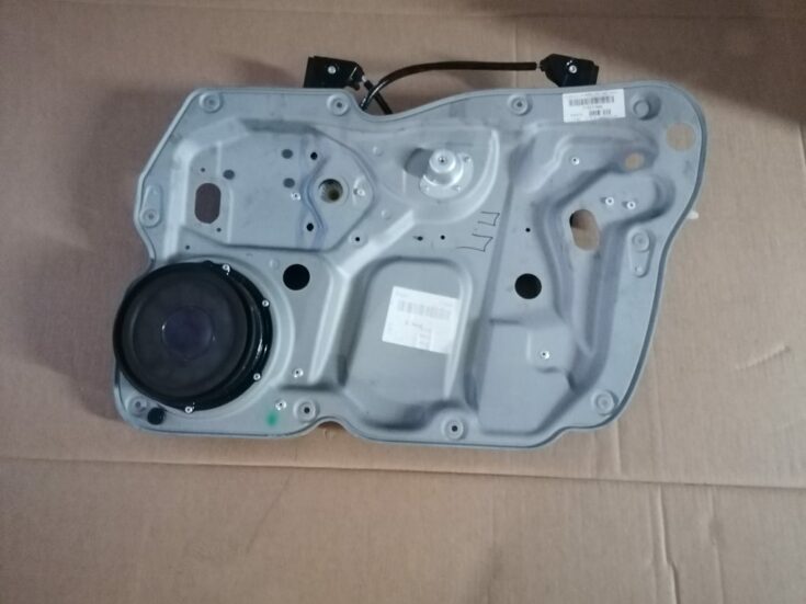 Stikla pacelšanas mehānisma panele priekš VW TOURAN 2005