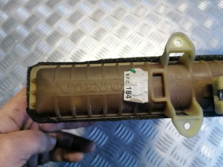 Apsildes sistēmas radiators priekš VOLVO V70 2007