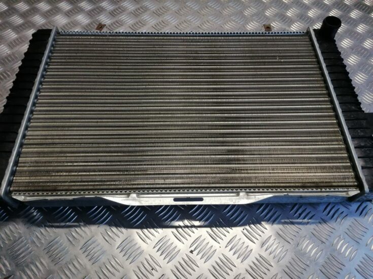 Dzesēšanas radiators priekš VOLVO 850 1995
