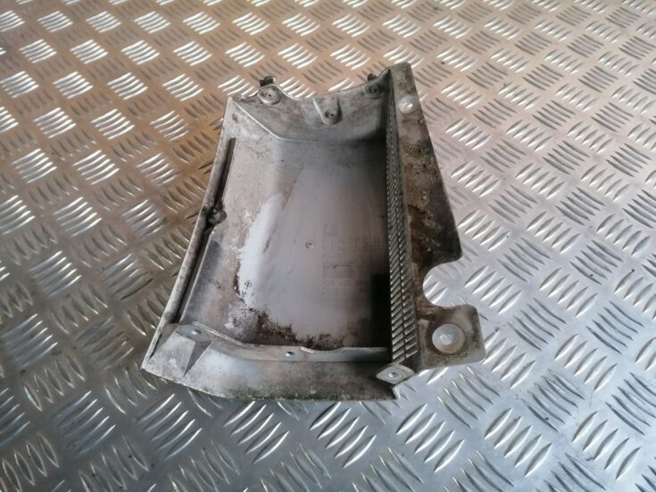 Aizmugurēja spārna uzlika (moldings) priekš OPEL MERIVA 2005