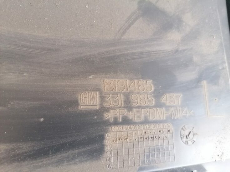 Mērinstrumentu paneļa apdare (zem stūres) priekš OPEL ASTRA H 2006