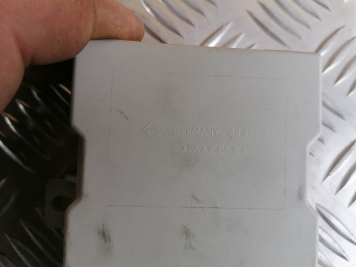 Vējstikla tīrīšanas mehānisma releja priekš TOYOTA COROLLA VERSO 2005