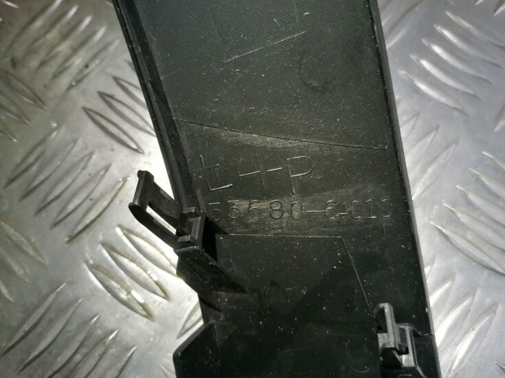Mērinstrumentu paneļa gaisa vads, centrā priekš TOYOTA COROLLA VERSO 2005