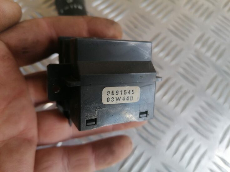 Stikla tīrītāja slēdzis priekš VOLVO V70 2004