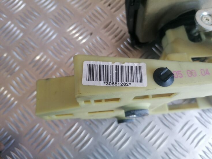 Ātrumu pārslēgšanas slēdzis priekš VOLVO V70 2004