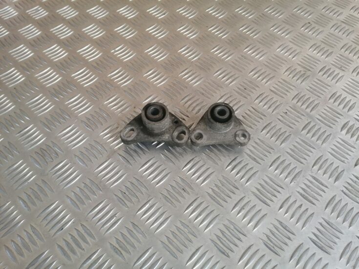 Dzinēja spilvens priekš VOLVO V70 2004