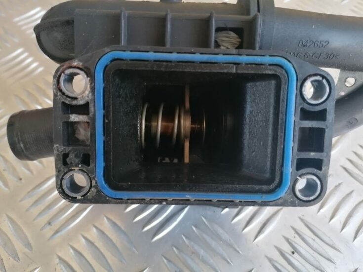 Termostata korpuss priekš FORD C-MAX 2011