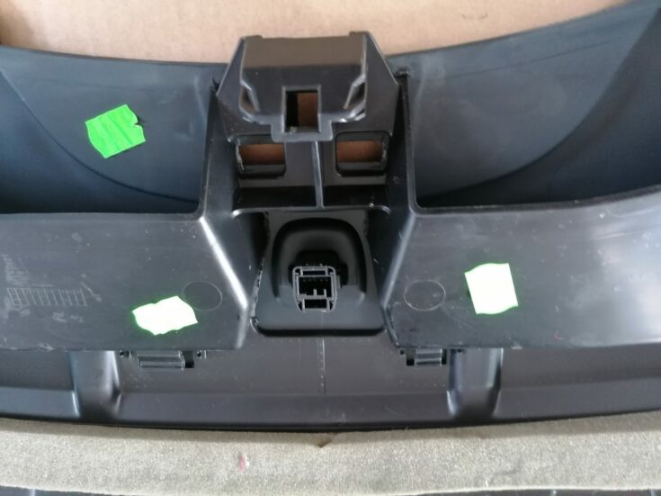 Vējstikla ventilācijas režģis (salonā) priekš FORD C-MAX 2011
