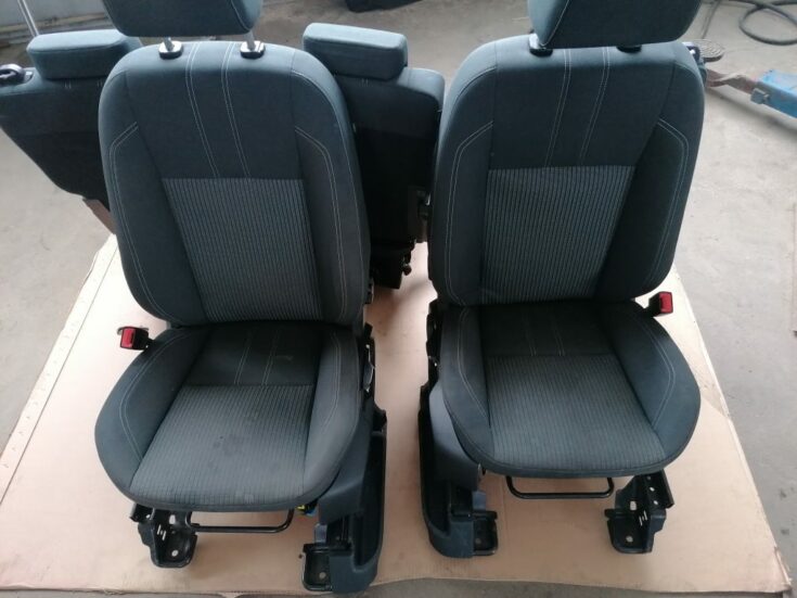 Sēdekļu komplekts priekš FORD C-MAX 2011