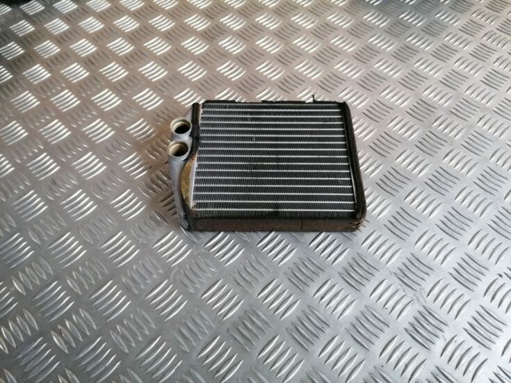 Apsildes sistēmas radiators priekš SAAB 9-3 2002