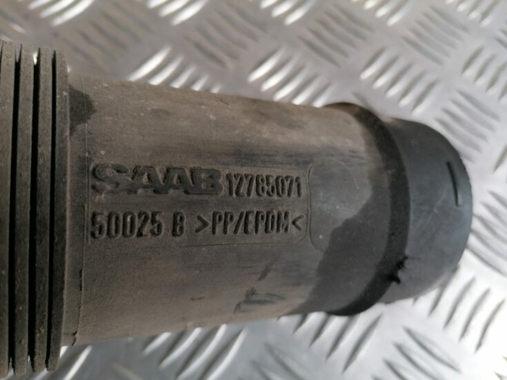 Gaisa filtra korpusa caurule priekš SAAB 9-3 2002