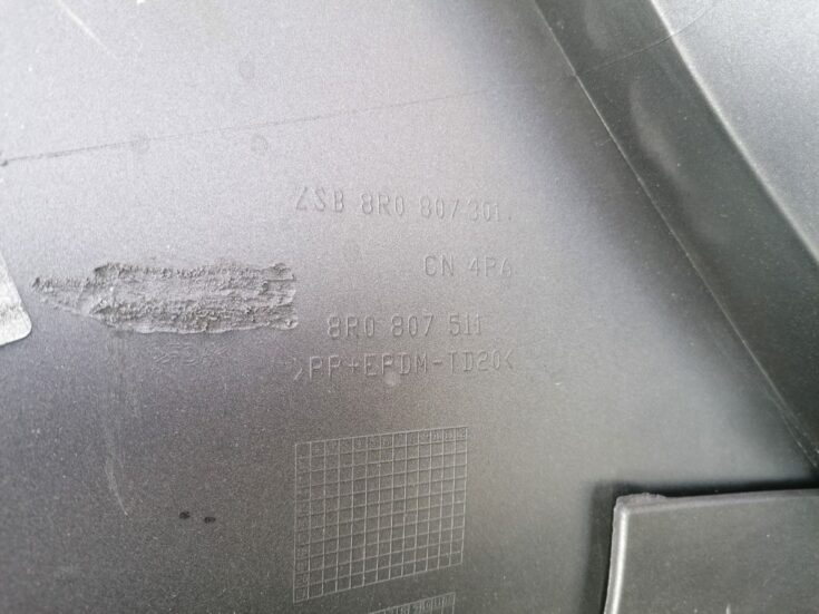 Aizmugures buferis priekš Audi Q5 2008-2017 8R0807511