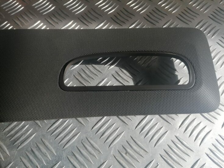 Mērinstrumentu paneļa skaļruņa apdare priekš VOLVO S80 2007 GREY
