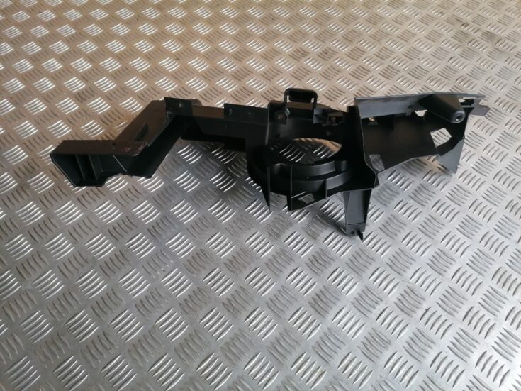 Salona plastmasa priekš CITROEN C4 2006