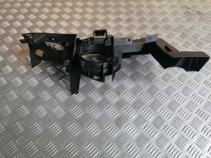 Salona plastmasa priekš CITROEN C4 2006