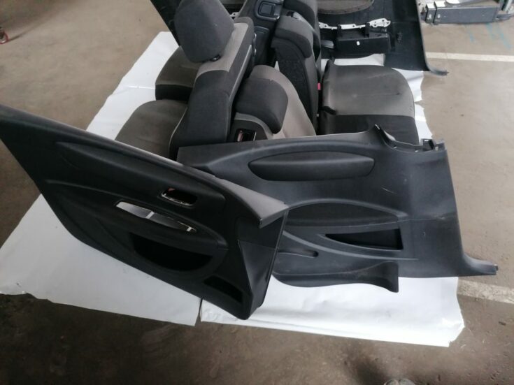 Sēdekļu komplekts priekš CITROEN C4 2006