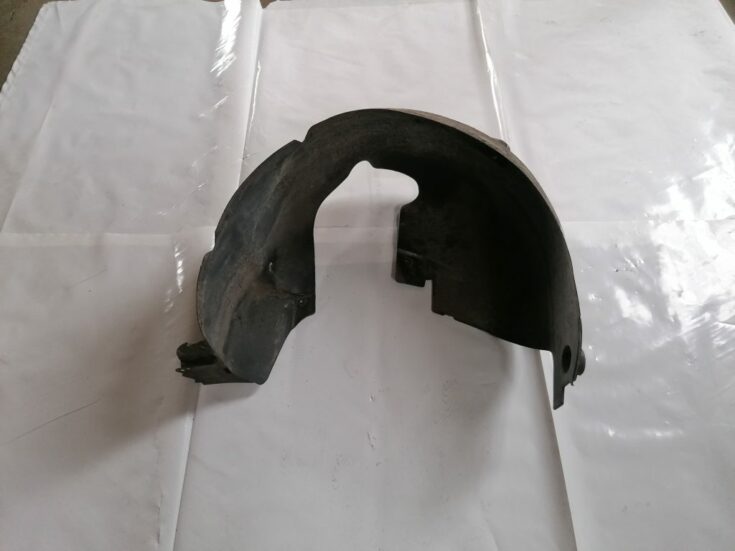 Aizmugurējais kreisais paspārns priekš CITROEN C4 2006