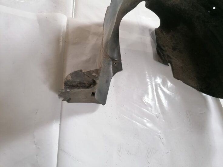 Aizmugurējais kreisais paspārns priekš CITROEN C4 2006