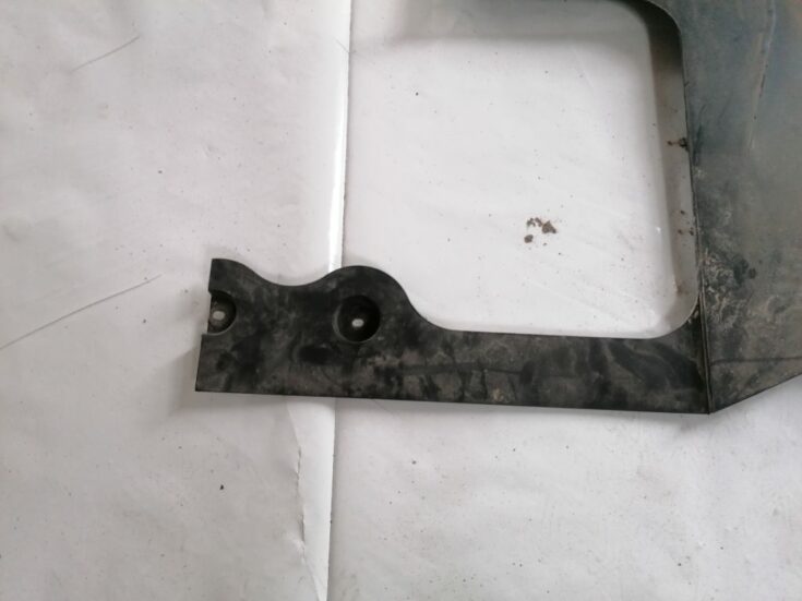 Degvielas sadales caurules putekļu aizsargs priekš CITROEN C4 2006