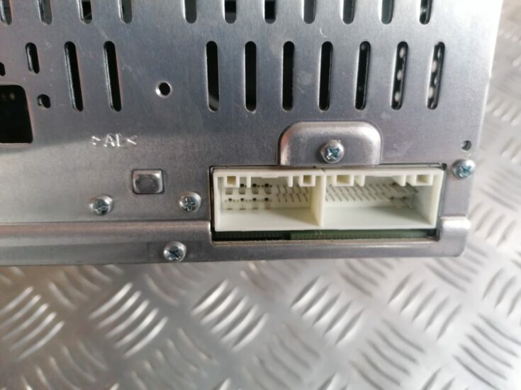 Automašīnas radio priekš HYUNDAI I30 2012