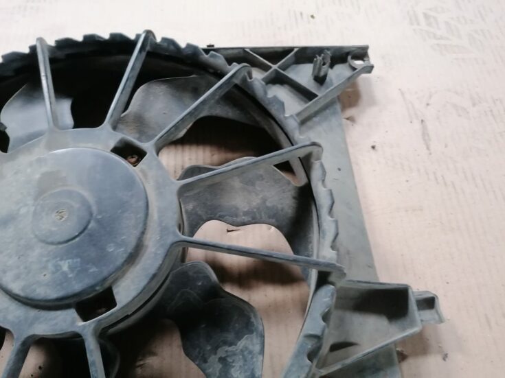 Dzesēšanas radiatora ventilators priekš HYUNDAI I30 2012