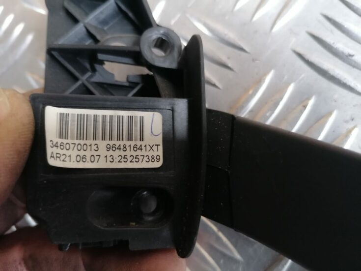 Ātrumu pārslēgšanas slēdzis priekš CITROEN PICASSO 2007