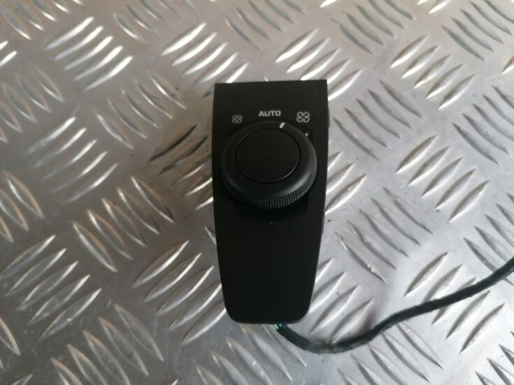 Salona ventilatora regulēšanas poga priekš CITROEN PICASSO 2007