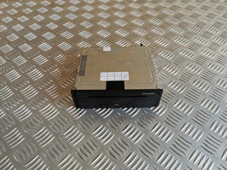 CD/DVD/Navigācijas bloks priekš VW PHAETON 2005