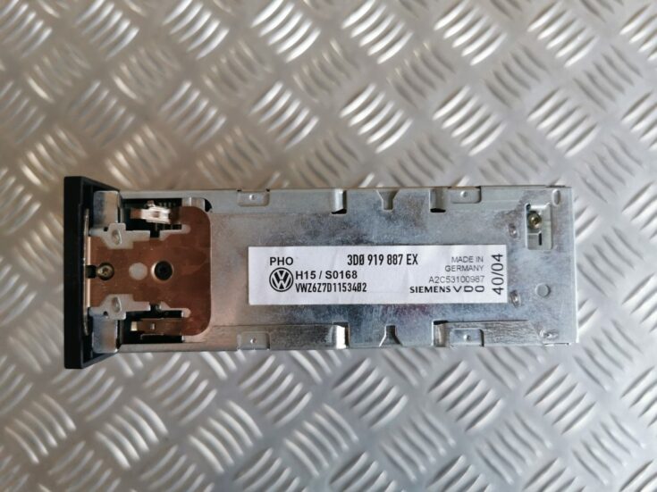 CD/DVD/Navigācijas bloks priekš VW PHAETON 2005