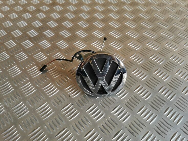 Bagažnieka vāka slēdzenes pogas emblēma priekš VW PHAETON 2005