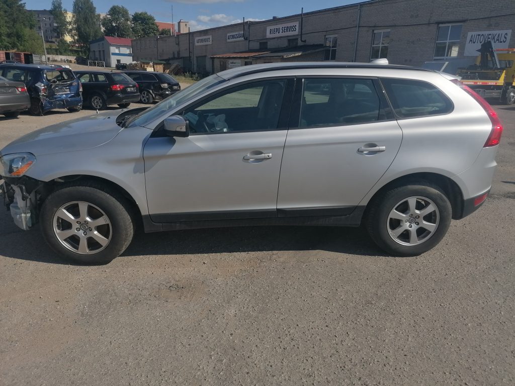 VOLVO XC60 2009 305