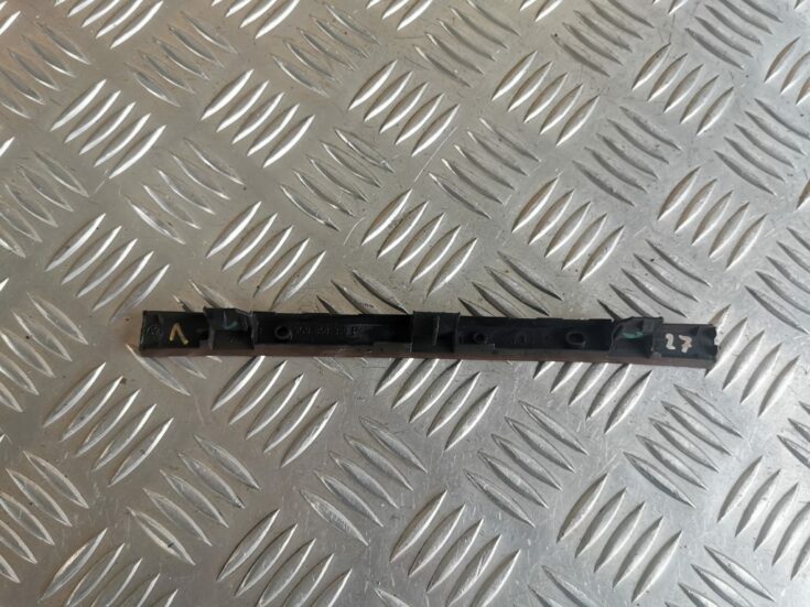 Mērinstrumentu paneļa dekoratīvā uzlika priekš VW PASSAT CC 2009