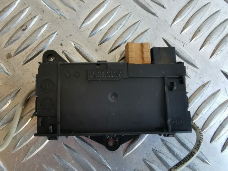 Signalizācijas vadības bloks priekš AUDI A6 1998