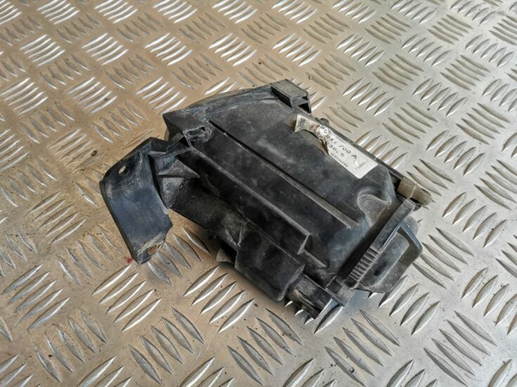 Miglas lukturis priekšā labajā pusē priekš AUDI A6 1998