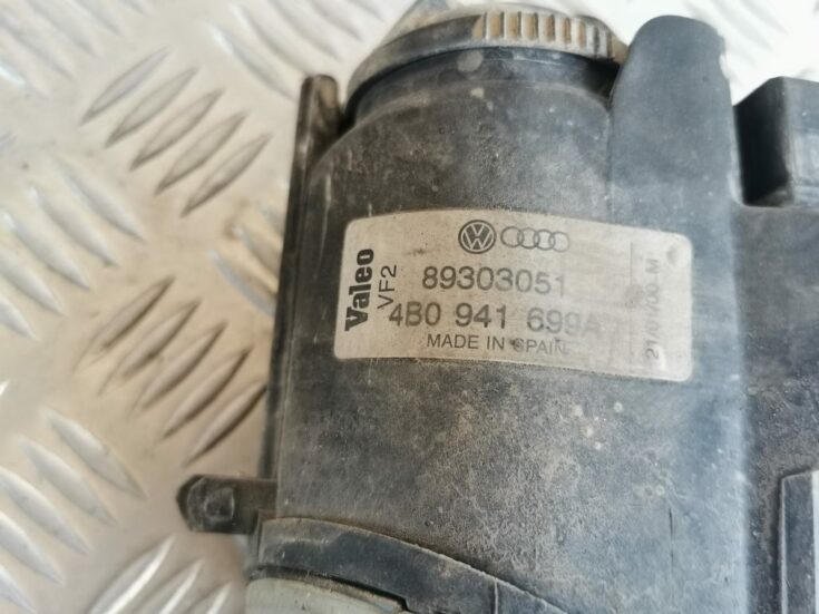 Miglas lukturis priekšā pa kreisi priekš AUDI A6 1998