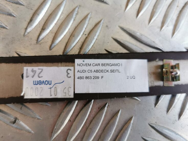 Mērinstrumentu paneļa dekoratīvā uzlika priekš AUDI A6 1998