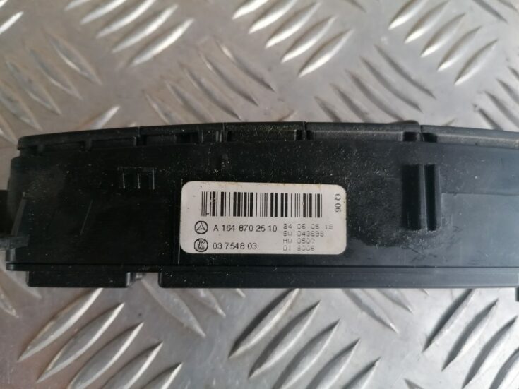 Mērinstrumentu paneļa pārslēgšanas pogas priekš MERCEDES BENZ ML320 2005 BLACK
