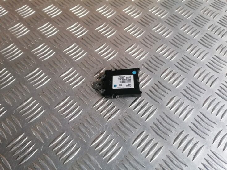 Antenas pastiprinātāja bloks priekš MERCEDES BENZ ML320 2005 BLACK