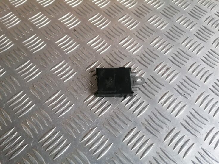 Antenas pastiprinātāja bloks priekš MERCEDES BENZ ML320 2005 BLACK