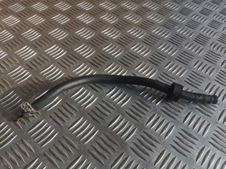 Gumijas šļūtene priekš MERCEDES BENZ ML320 2005 BLACK