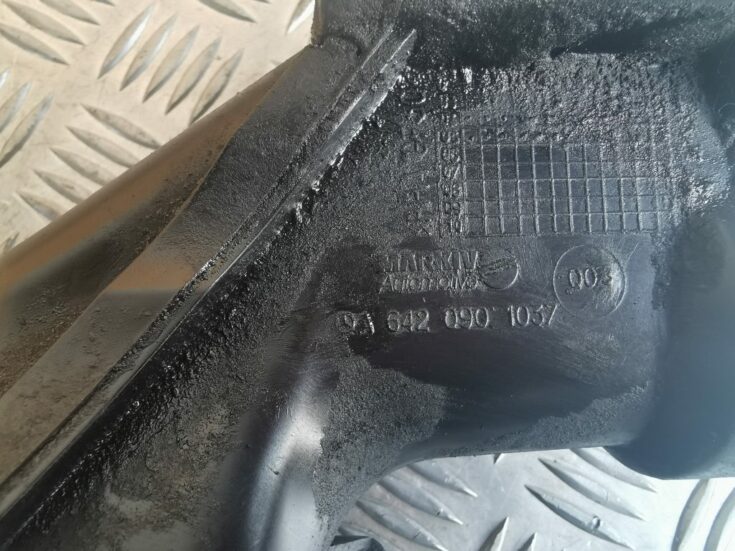 Gaisa ieplūdes šļūtene priekš MERCEDES BENZ ML320 2005 BLACK