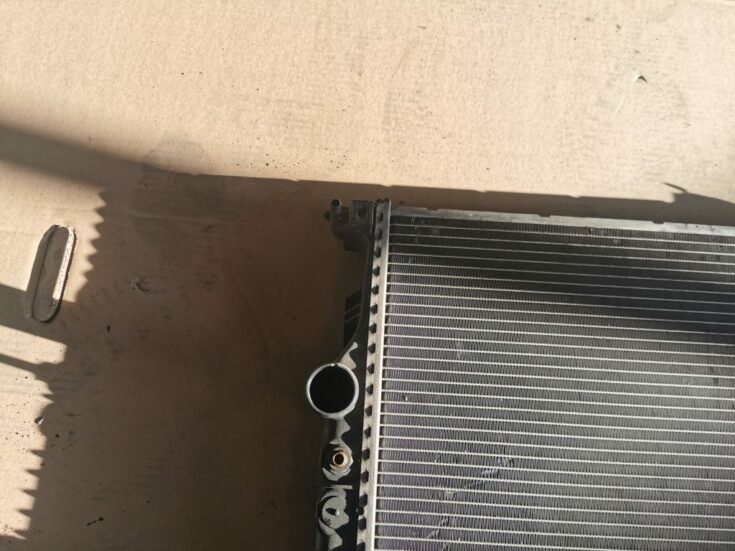 Dzesēšanas radiators priekš MERCEDES BENZ ML320 2005 BLACK