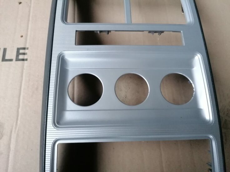 Mērinstrumentu paneļa dekoratīvais rāmis priekš DODGE JOURNEY 2008