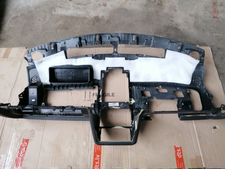 Mērinstrumentu panelis priekš DODGE JOURNEY 2008