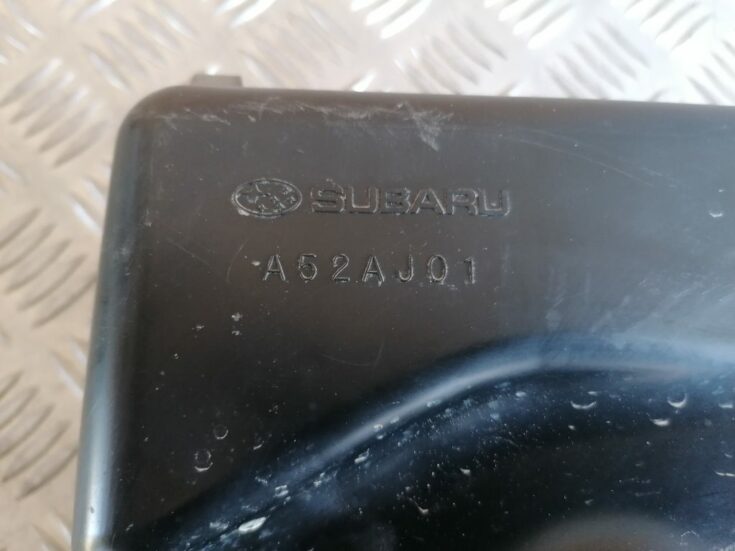 Gaisa filtra korpusa vāks priekš SUBARU LEGACY 2011